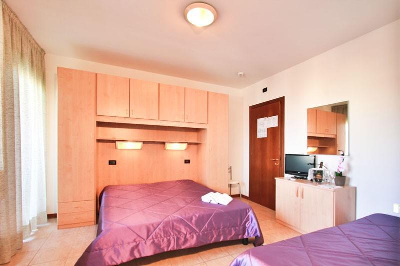 Hotel Carla Lignano Sabbiadoro Quarto foto